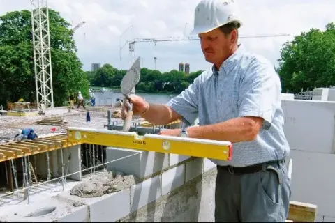Poziomica sznurkowa: Jak używać? Instrukcja krok po kroku