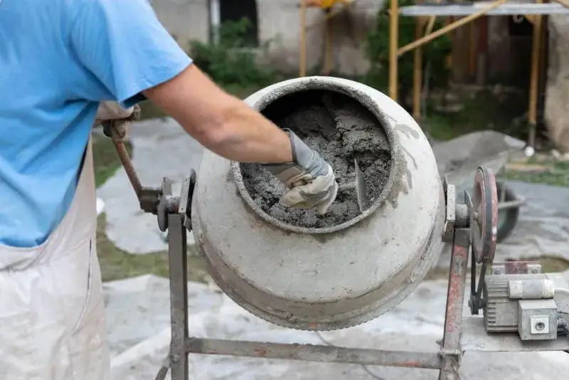 Zdjęcie Betoniarka 100l: Ile cementu na m³? Sprawdzone proporcje